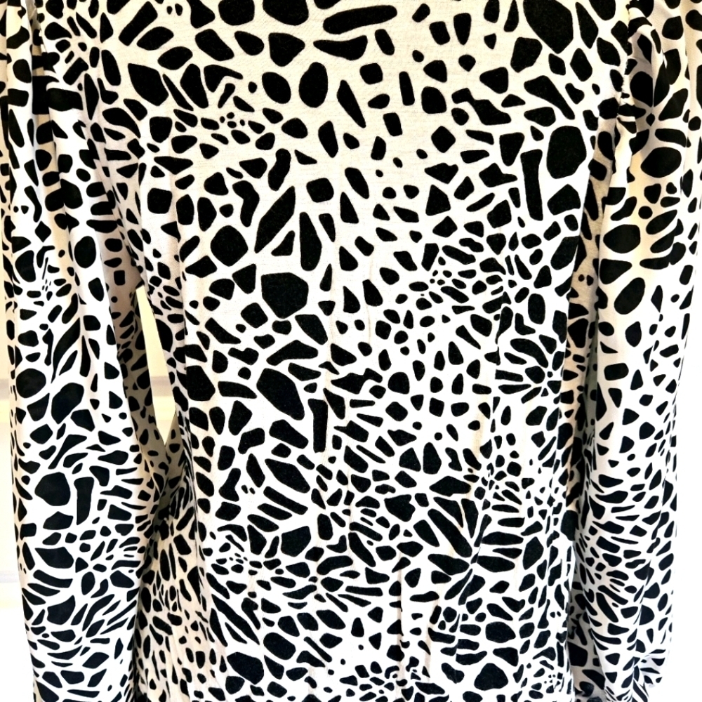 LOFT Animal Print V-Neck Blouse Balloon Style Sleeves sz Small - Picture 8 of 9